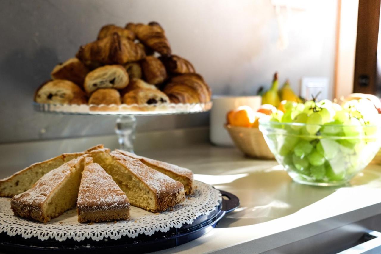 Sweet Life Bed and Breakfast Peschiera del Garda Exteriör bild